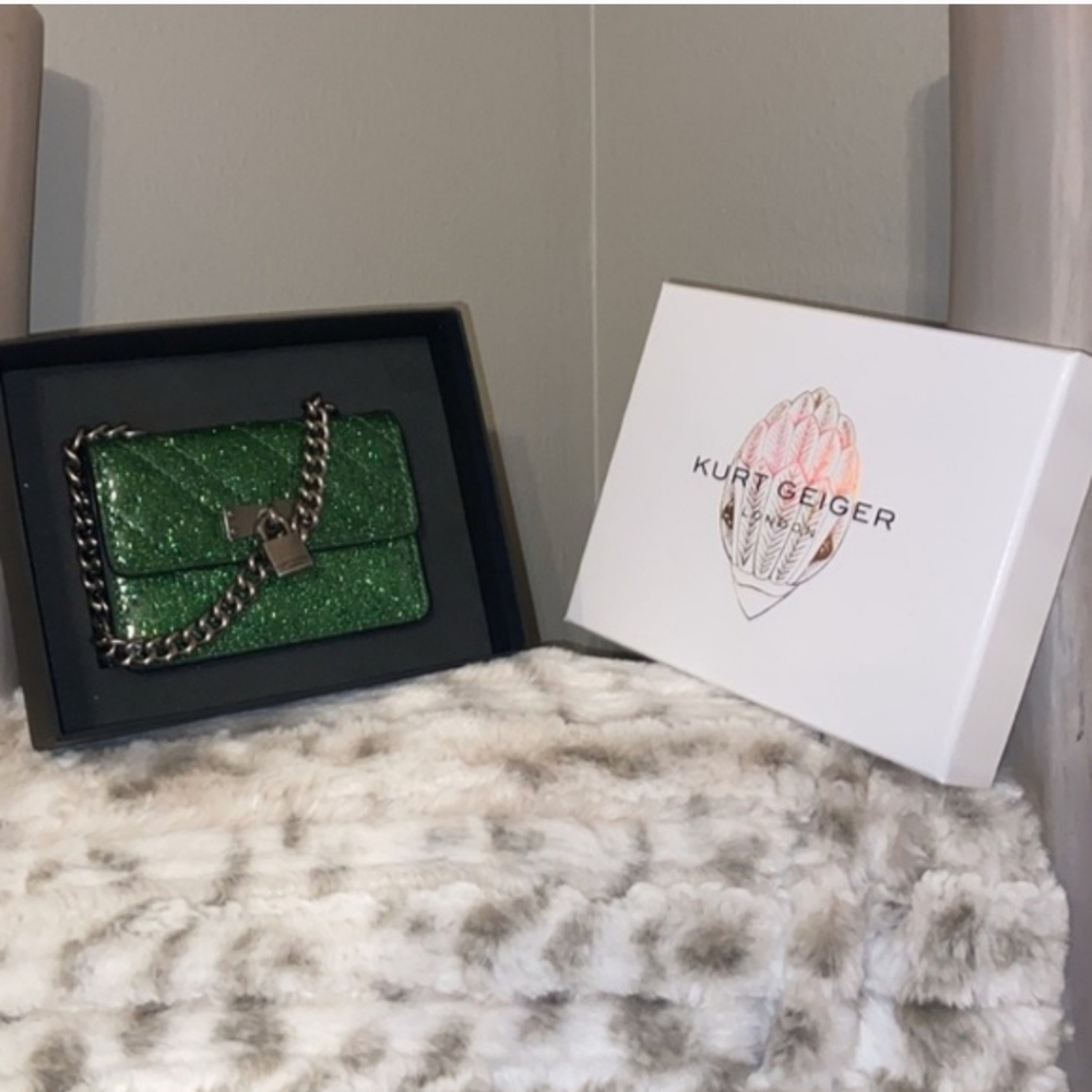 NWT Kurt Geiger Green Mini Crossbody Bag, Gold Chain, Faux Leather. Great Gift.